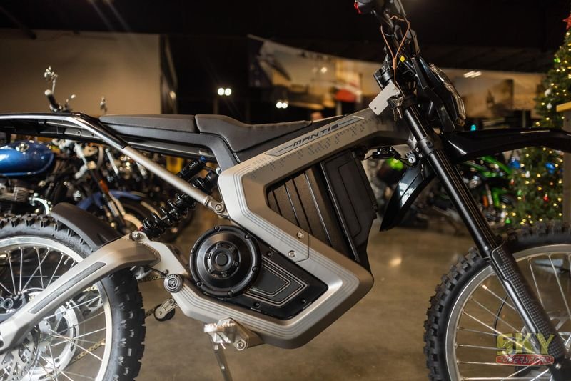 New 2023 RAWRR Mantis